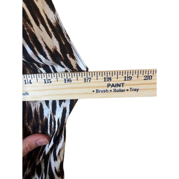 L'AGENCE Animal Print Cinched Waist Asymmetric Sleeveless Dress Size 2 - Picture 10 of 16